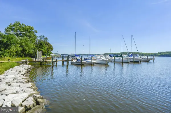813 SHORE DR, Edgewater, MD 21037