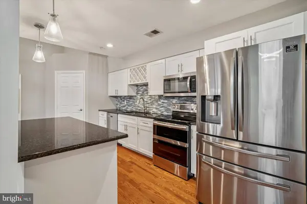 629 ADMIRAL DR #H8-305, Annapolis, MD 21401