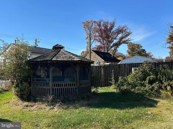 912 OAKWOOD RD, Glen Burnie, MD 21061