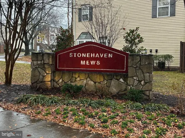 2408 WENTWORTH DR, Crofton, MD 21114