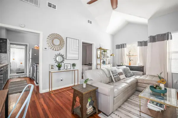 2235 BURLINGTON AVE N, St Petersburg, FL 33713