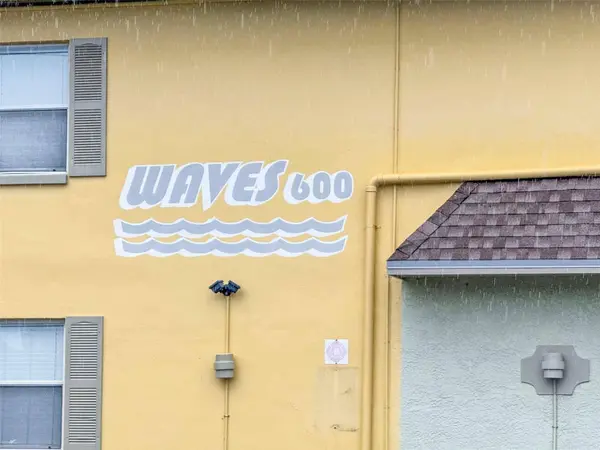 600 71ST AVE #18, St Pete Beach, FL 33706