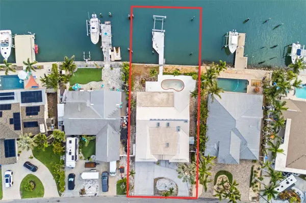 5 MARINA TER, Treasure Island, FL 33706