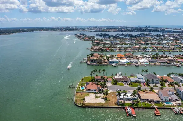 840 123RD AVE, Treasure Island, FL 33706