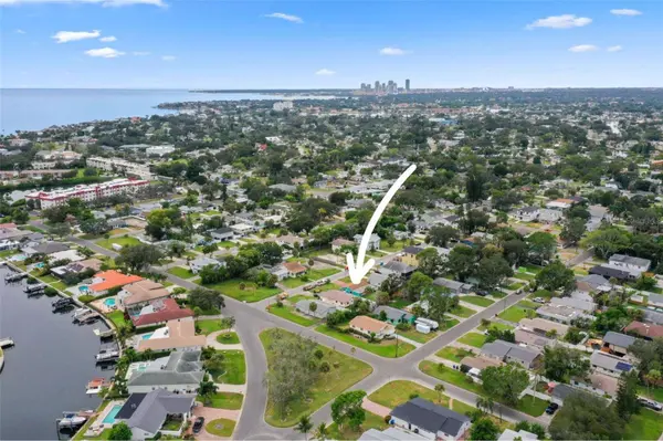 1875 MISSISSIPPI AVE NE, St Petersburg, FL 33703