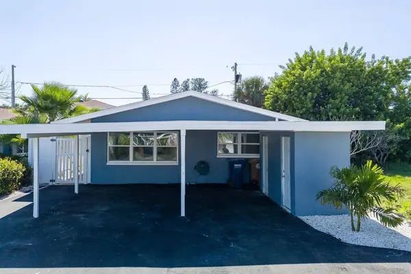 13248 4TH ST E, Madeira Beach, FL 33708