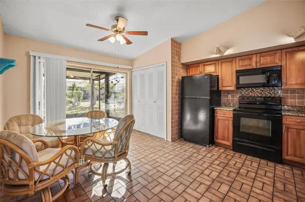 10049 88TH WAY, Seminole, FL 33777