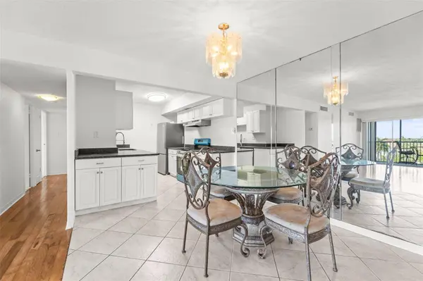 10355 PARADISE BLVD #403, Treasure Island, FL 33706