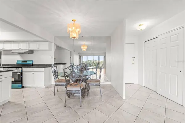 10355 PARADISE BLVD #403, Treasure Island, FL 33706