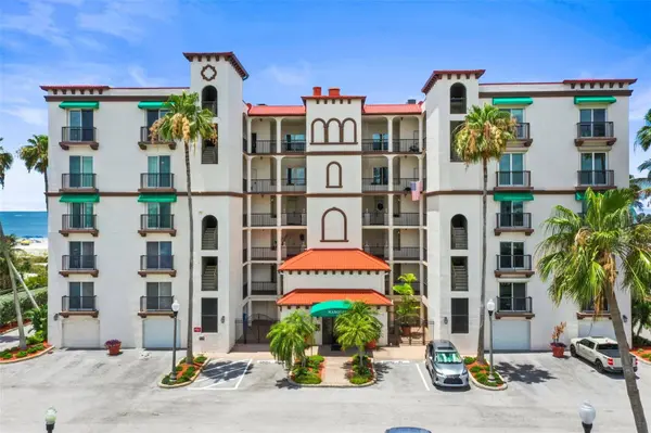 200 121ST AVE #103, Treasure Island, FL 33706