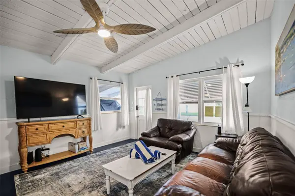 14023 PALM ST, Madeira Beach, FL 33708