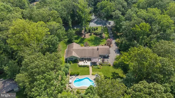 668 SANTA MARIA LN