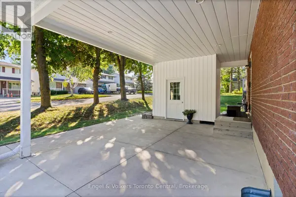 1810 6TH AVENUE W, Owen Sound, ON N4K5H9