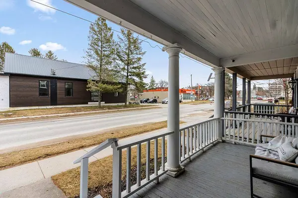 1092 1st AVE W, Owen Sound, ON N4K 4K6