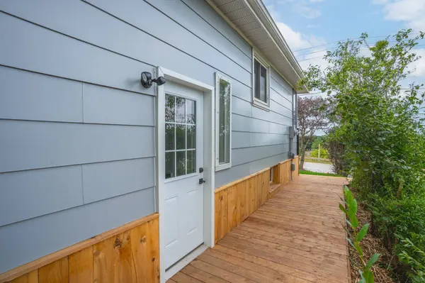 873 9th AVE E, Owen Sound, ON N4K 3E8