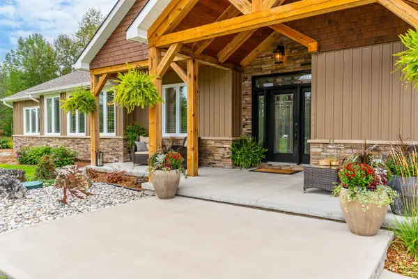 242 SOMERS ST, Georgian Bluffs, ON N4K 6V5