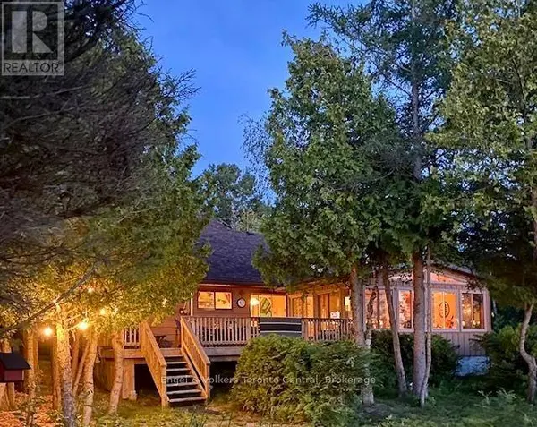 11 SPRY SHORE ROAD, Northern Bruce Peninsula, ON N0H1W0