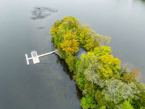 14 Victoria IS, South Bruce Peninsula, ON N0H 1H0
