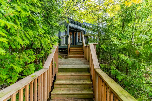 14 Victoria IS, South Bruce Peninsula, ON N0H 1H0