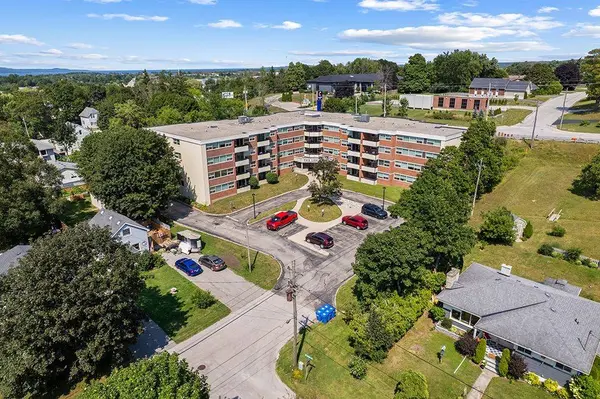 860 9TH ST E #402, Owen Sound, ON N4K 1R2