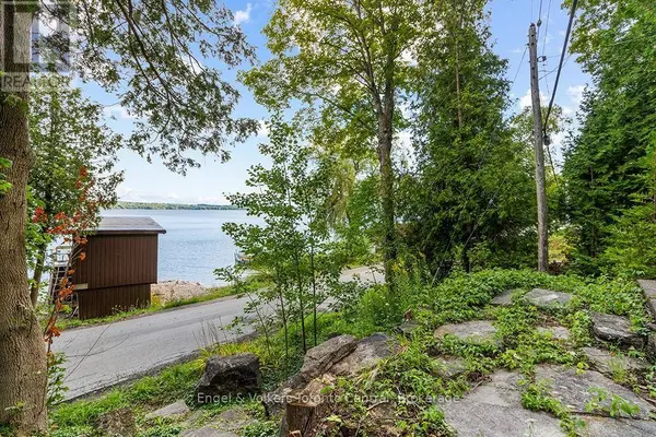 165 MALLORY BEACH ROAD, South Bruce Peninsula, ON N0H2T0