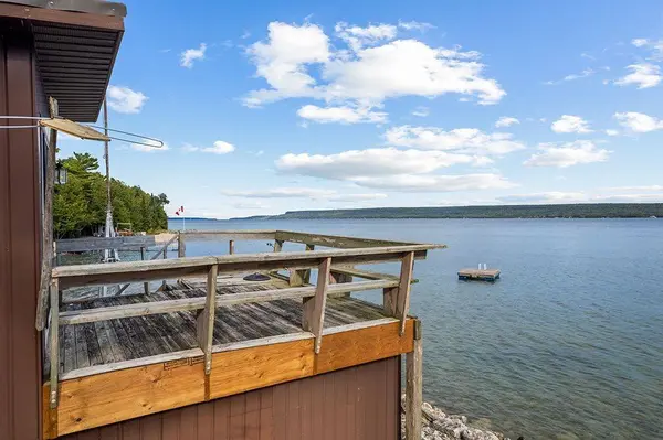 165 Mallory Beach RD, South Bruce Peninsula, ON N0H 2T0