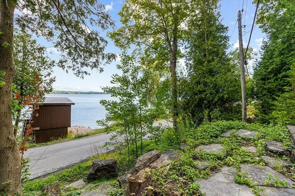 165 Mallory Beach RD, South Bruce Peninsula, ON N0H 2T0