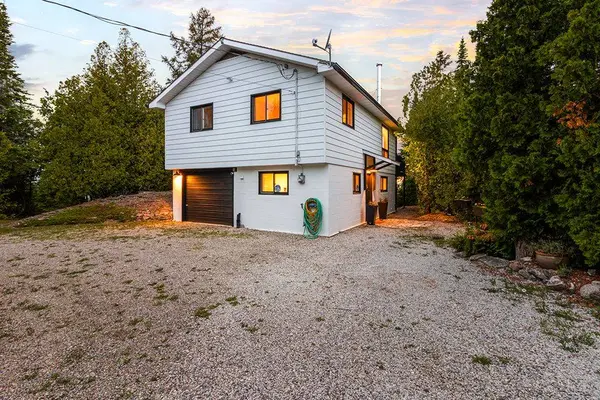 64 Larsen Cove RD N, Northern Bruce Peninsula, ON N0H 1Z0