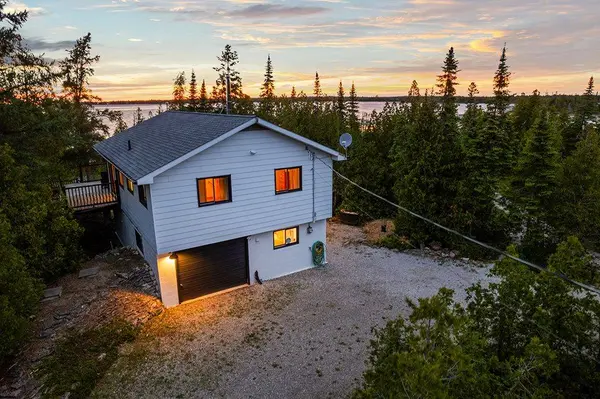 64 Larsen Cove RD N, Northern Bruce Peninsula, ON N0H 1Z0