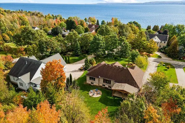 184 SUTACRITI ST, Georgian Bluffs, ON N0H 1S0