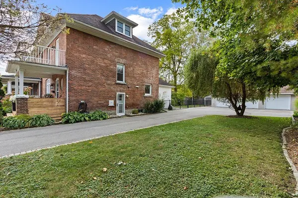 484 2ND AVE E, Owen Sound, ON N4K 2G4