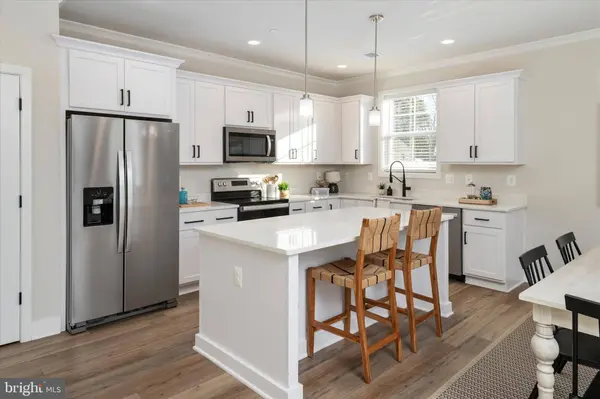 341 MARYLAND AVE, Edgewater, MD 21037