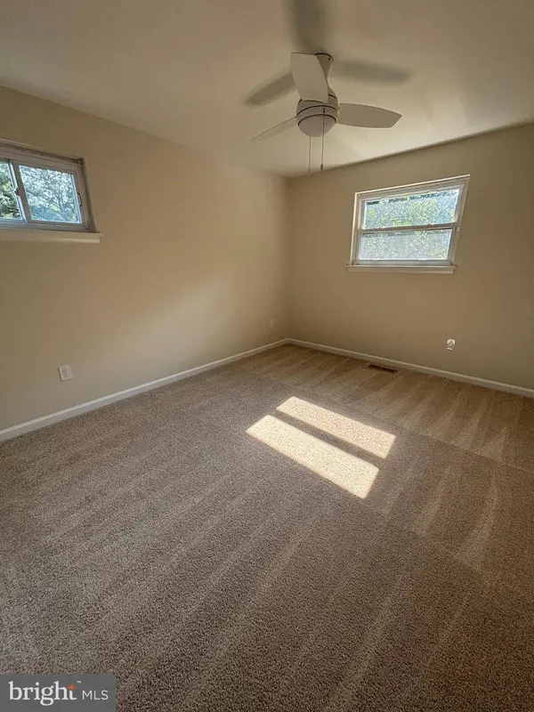541 CRESTPARK DR, Glen Burnie, MD 21061