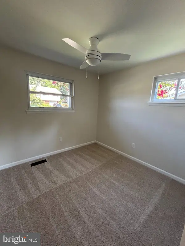 541 CRESTPARK DR, Glen Burnie, MD 21061