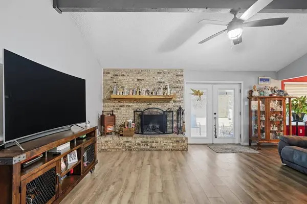 6549 Old Mill Circle, Watauga, TX 76148