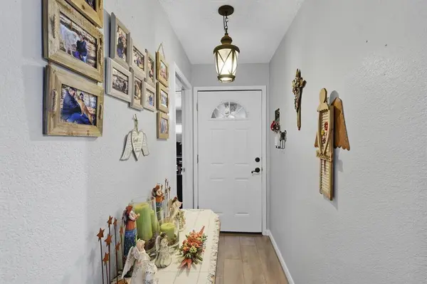 6549 Old Mill Circle, Watauga, TX 76148