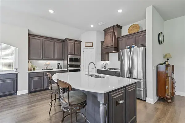 703 Oakcrest Drive, Justin, TX 76247