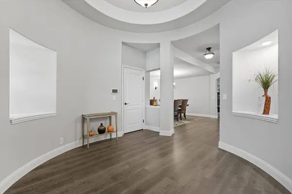 703 Oakcrest Drive, Justin, TX 76247