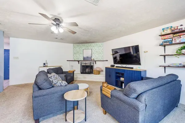 6809 Newcastle Place, North Richland Hills, TX 76182