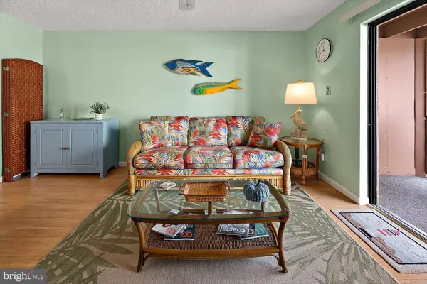 203 33RD ST #105, Ocean City, MD 21842