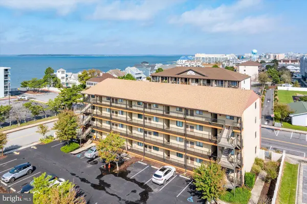 203 33RD ST #105, Ocean City, MD 21842