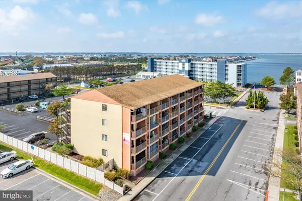 203 33RD ST #105, Ocean City, MD 21842