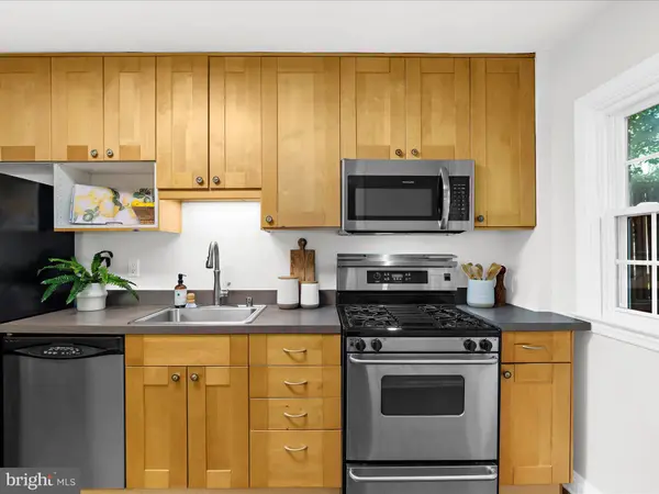 218 BLENHEIM RD, Baltimore, MD 21212