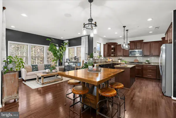 7585 HOLLY RIDGE DR, Glen Burnie, MD 21060