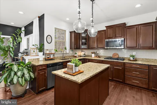 7585 HOLLY RIDGE DR, Glen Burnie, MD 21060