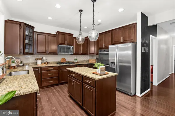 7585 HOLLY RIDGE DR, Glen Burnie, MD 21060