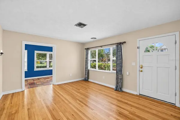 206 17TH AVE NE, St Petersburg, FL 33704