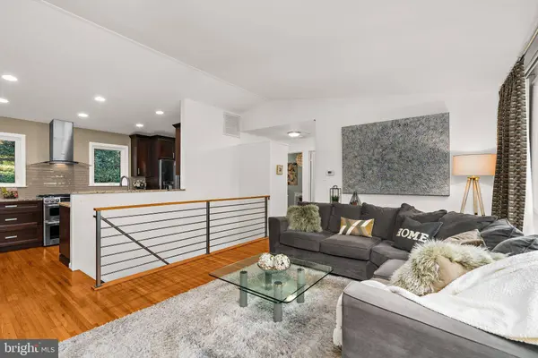 3916 WEXFORD DR, Kensington, MD 20895