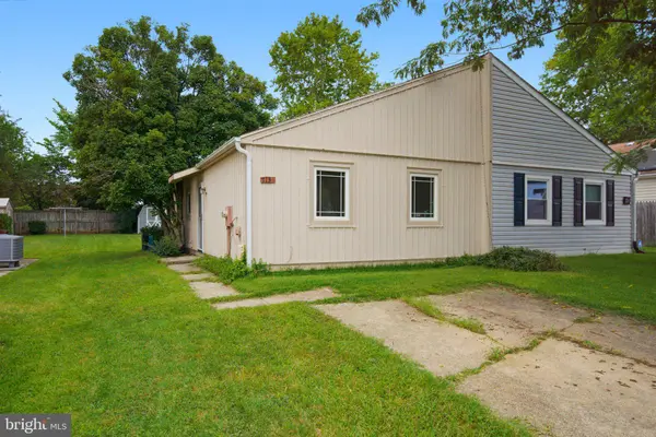 1136 TYLER AVE