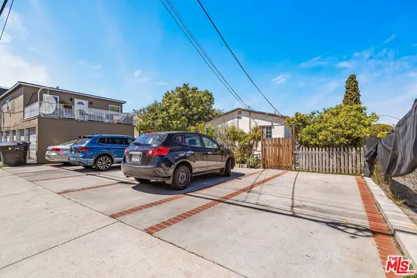 2328 Ocean Park Blvd, Santa Monica, CA 90405